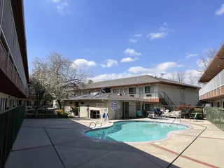 The Oakhurst Inn