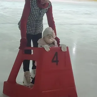 skate helper