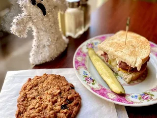 Sina's Backroads Cafe