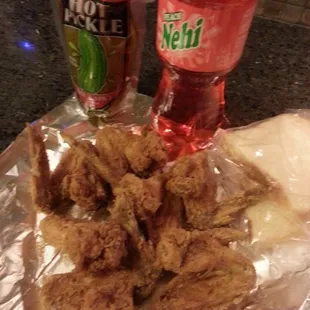 Eastside eatery! Fried chicken wings, nehi peach soda &amp; a hot pickle