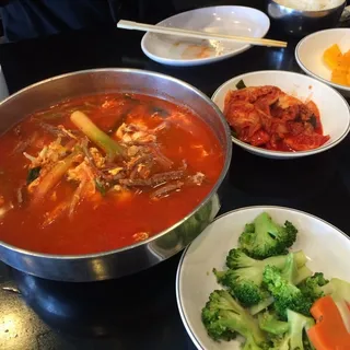 Spicy Beef Soup with Vegetables