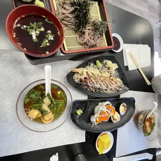 Udon and 8 Pieces California Roll Combo