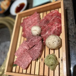 2 cuts of Washugyu and 2 cuts of Miyazaki A5