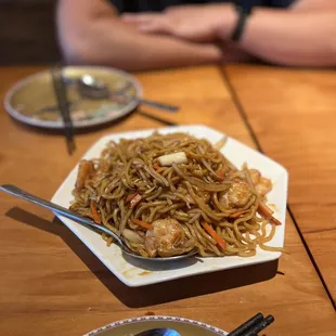 shrimp lo mein