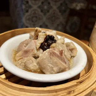 Pork Rib with Garlic Sauce