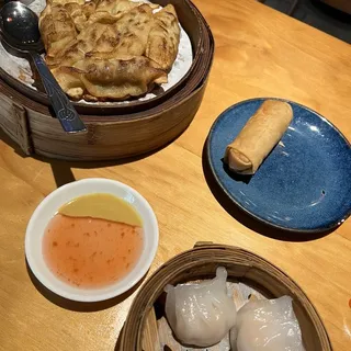 A10. Pan-Fried Beef and Vegetable Dumpling