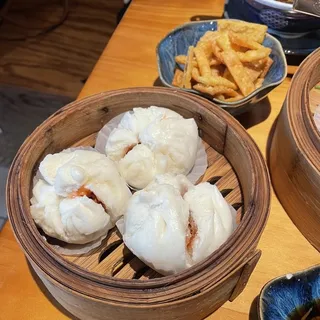 A11. Roasted Pork Bun