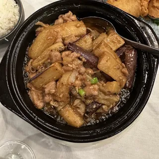 F6. Salty Fish and Chicken Fried Rice