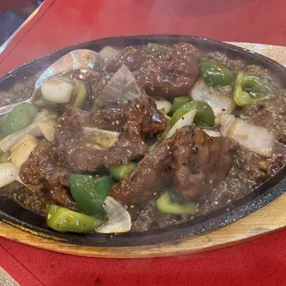 R 7. Sizzling Black Pepper Steak