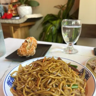 F 6. Lo Mein