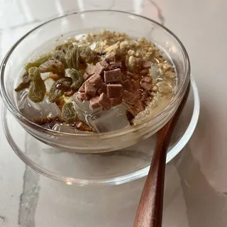 D 3. Brown Sugar Crystal Dessert