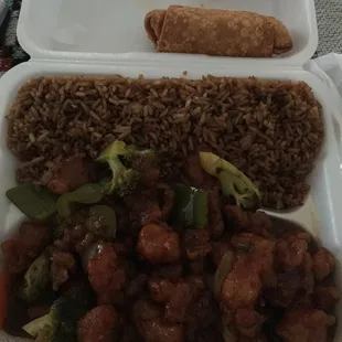 General Tso&apos;s w/ &quot;fried rice&quot;.