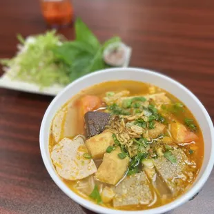 Bun Rieu Cua Dong