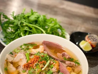 Hu Tieu 405