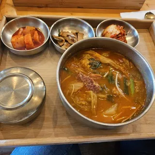 Han Sang Guk Bap ( )