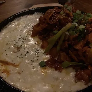 Pork BBQ with Mozzarella Cheese()