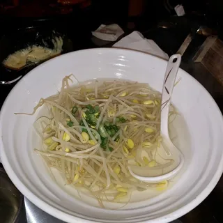 Bean sprout soup ( )