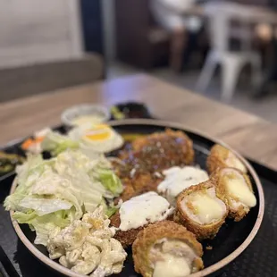 Quatro Donkatsu Set (Cheese Katsu, Korean Style Donkatsu, Fish Katsu, Hamburg Steak)