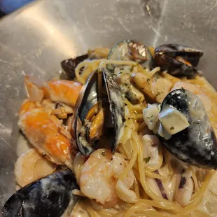 Seafood cream pasta