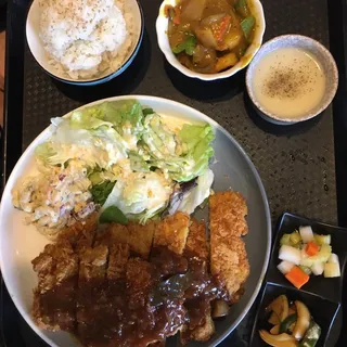 T5. Curry Tonkatsu