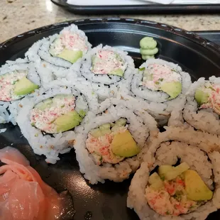 California roll (full size)