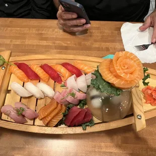 SA8. Sashimi Boat Sashimi