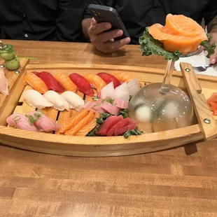 SA8. Sashimi Boat Sashimi