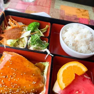 salmon bento