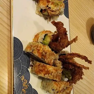 Spider and salmon skin roll