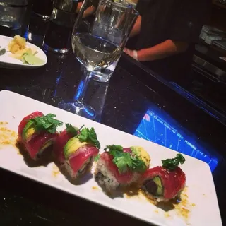Seared Tuna Roll