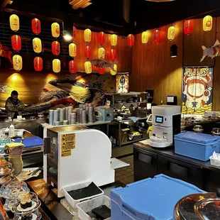 Great sushi and sashimi! Everything is so fresh and tasty!