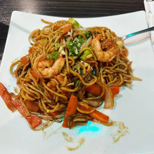 Shrimp Lo Mein
