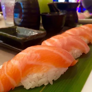 Salmon Nigiri