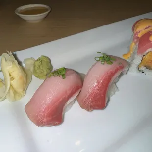 Yellowtail nigiri