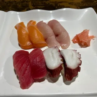 Sushi is looking very delicious.