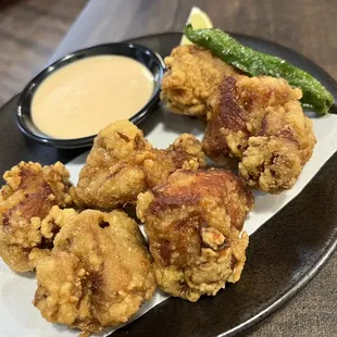 chicken wings, chicken, fried chicken, bbq wings, food, bbq chicken, chicken wings and fried chicken, fried chicken wings, poultry