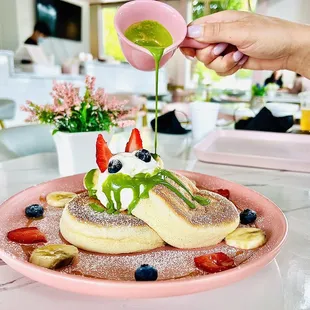 Matcha pancakes  @treatswithtrace