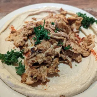 Chicken shawarma hummus plate