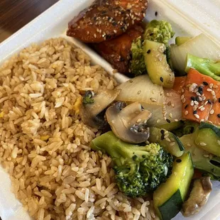 Hibachi salmon lunch