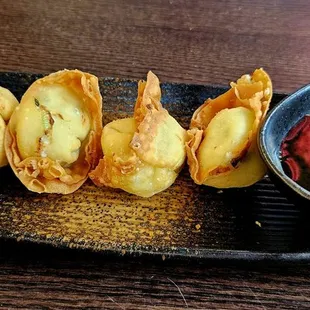 Crab Rangoon