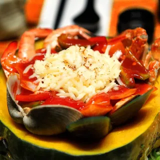 Sweet Pumpkin with Spicy Seafood