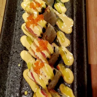 Yellowtail Roll
