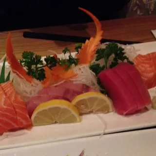 15 Piece Medium Sashimi