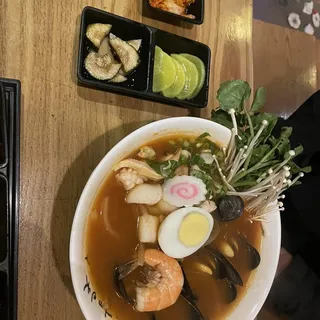 Spicy seafood Ramen