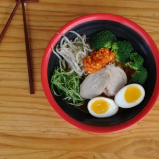 Red garlic ramen