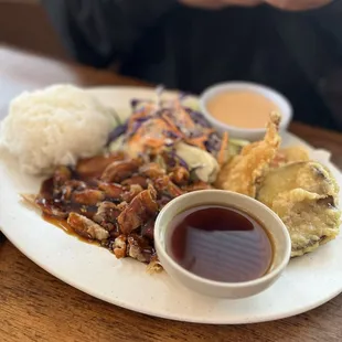 Teriyaki and tempura lunch plate