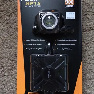 Fenix HP15 (900 Lumens)