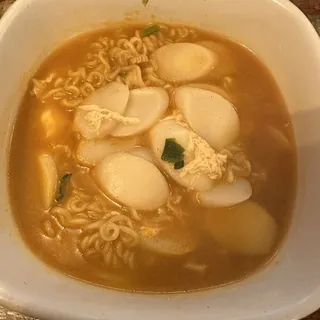 64. Ra Myun Noodle Soup (Hot)
