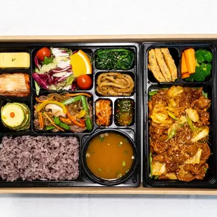 Hanbop Dosirak Catering Choice of Bossam. Bulgogi, Salmon, Chicken, Spicy Pork.