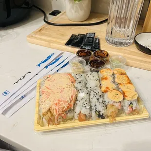 Uber Eats delivery from Hand Roll Sushi.